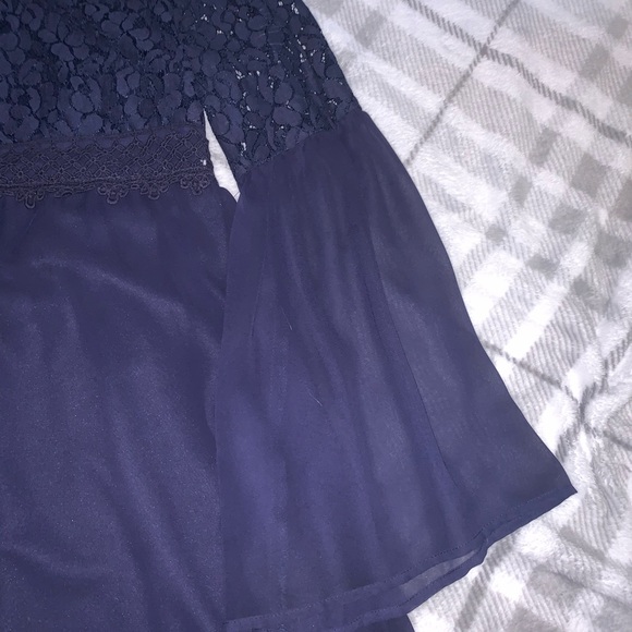 As u wish Bell sleeve and lace dress - Picture 3 of 4